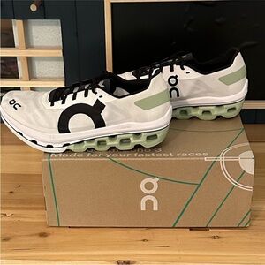 On Running “Cloudboom” shoes. Excellent condition. Size 8. Supper light weight